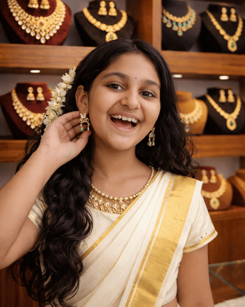 proudi antique jewellary