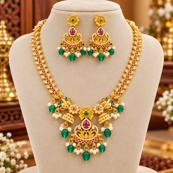 56032457-ecbe-48a7-b12a-0b817aa90c7d Traditional green stone necklace with matching kammal